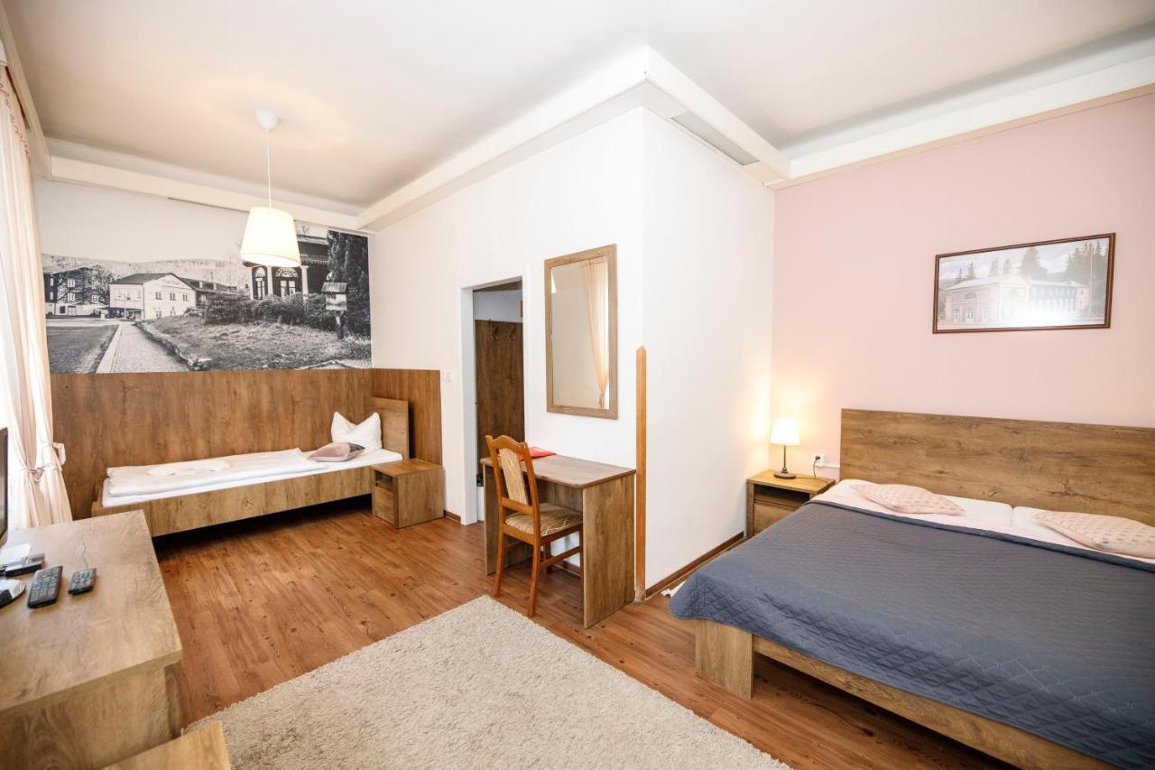 Hotel Dzban Karlova Studánka Екстериор снимка