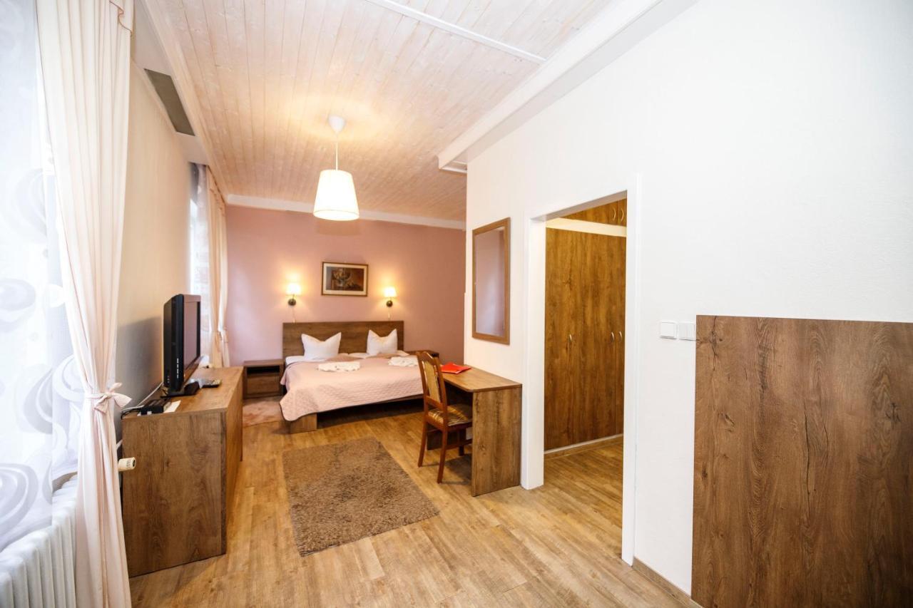 Hotel Dzban Karlova Studánka Екстериор снимка